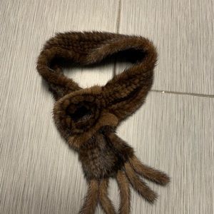 EUROPEAN BEAVER FUR SCARF